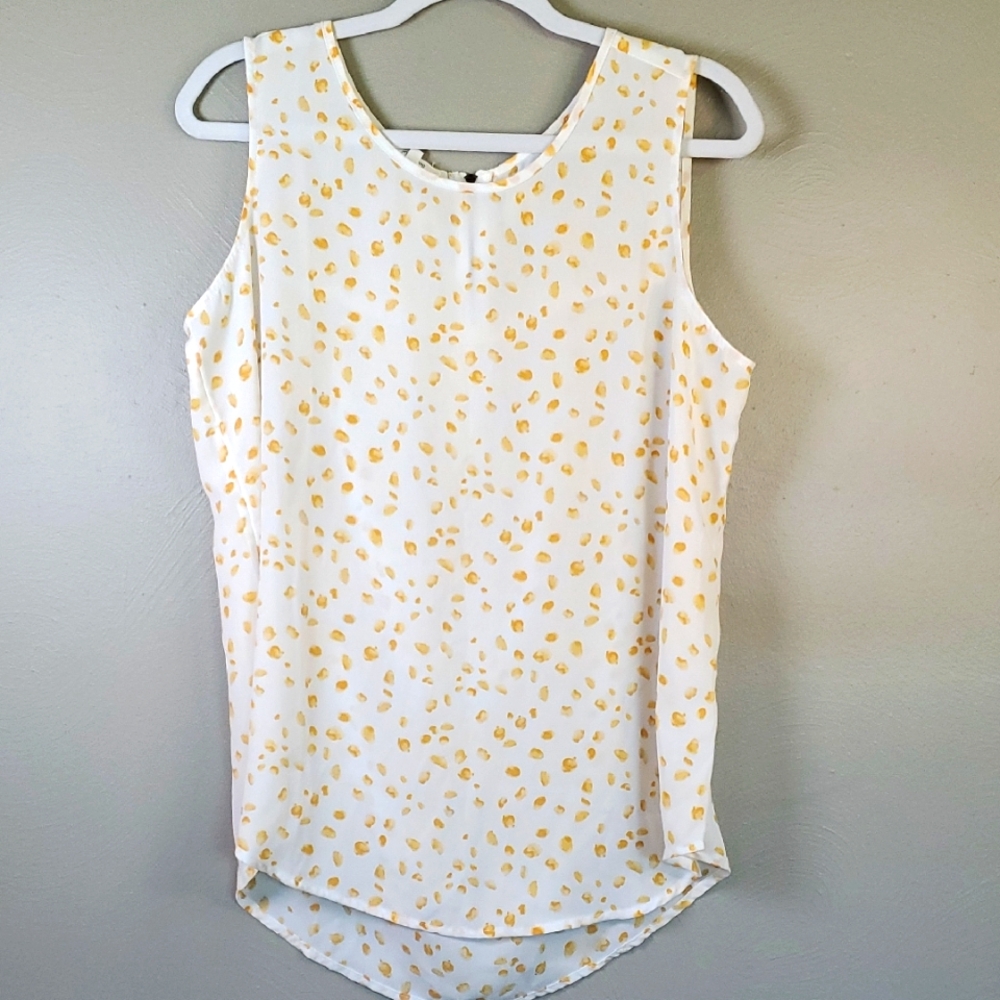 Maurices Off White and Gold Sleeveless, Flowy Tank Top Blouse. Large